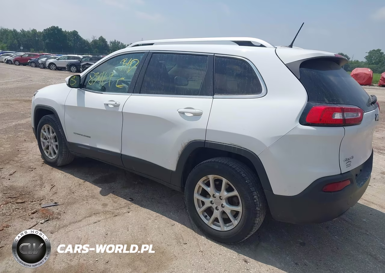 2014 Jeep Cherokee Latitude VIN:1C4PJMCB4EW200707 - 3