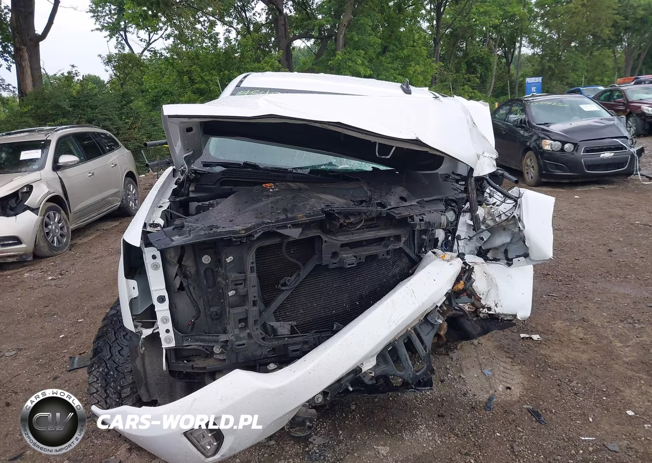 2016 Chevrolet Silverado 1500 Lt VIN:3GCUKREC2GG191915 - 13