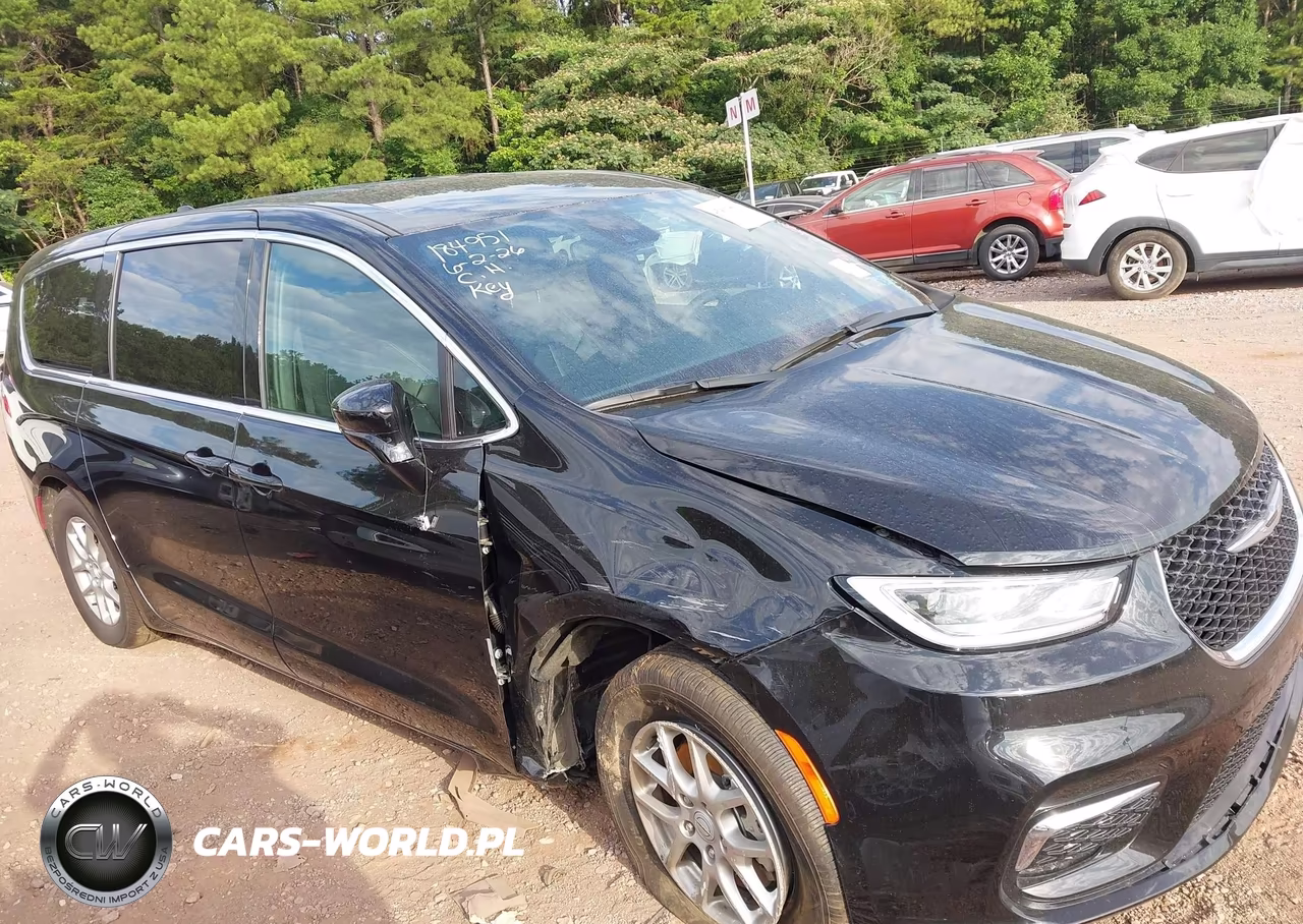 2026 Chrysler Pacifica Select VIN:2C4RC1BG7TR196348 - 6