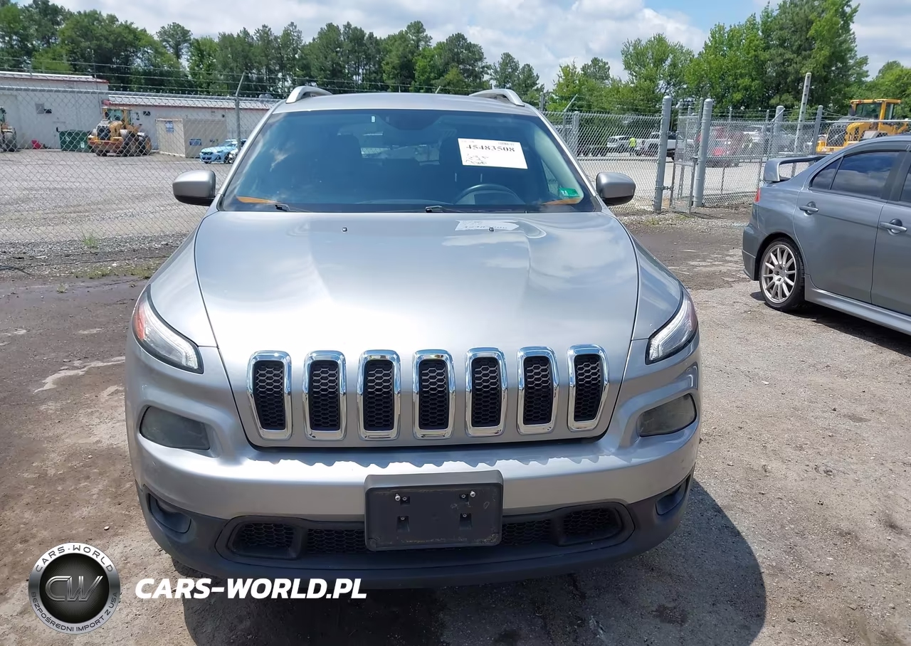 2015 Jeep Cherokee Latitude VIN:1C4PJMCS8FW552240 - 12