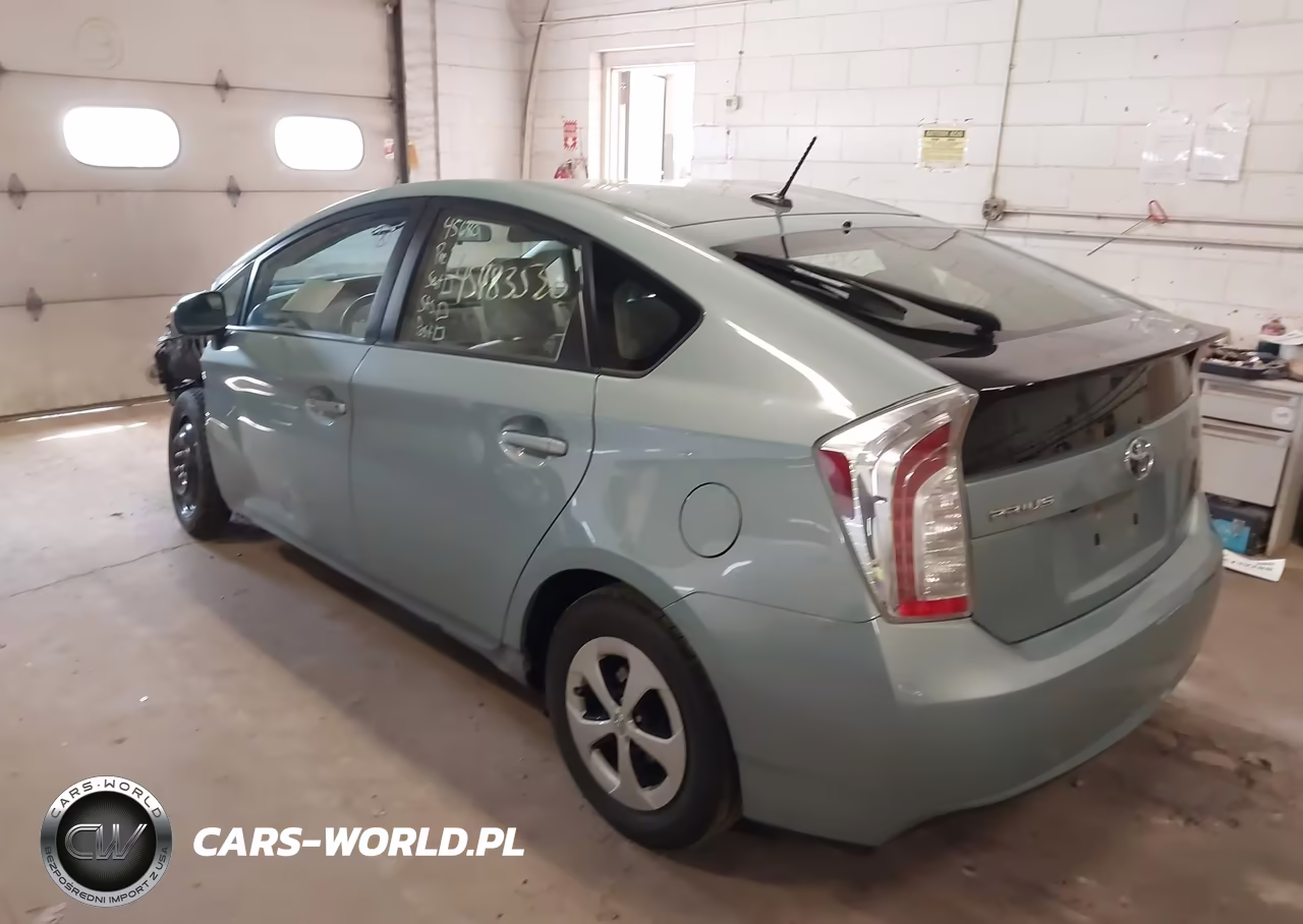2015 Toyota Prius Three VIN:JTDKN3DU8F1880988 - 3