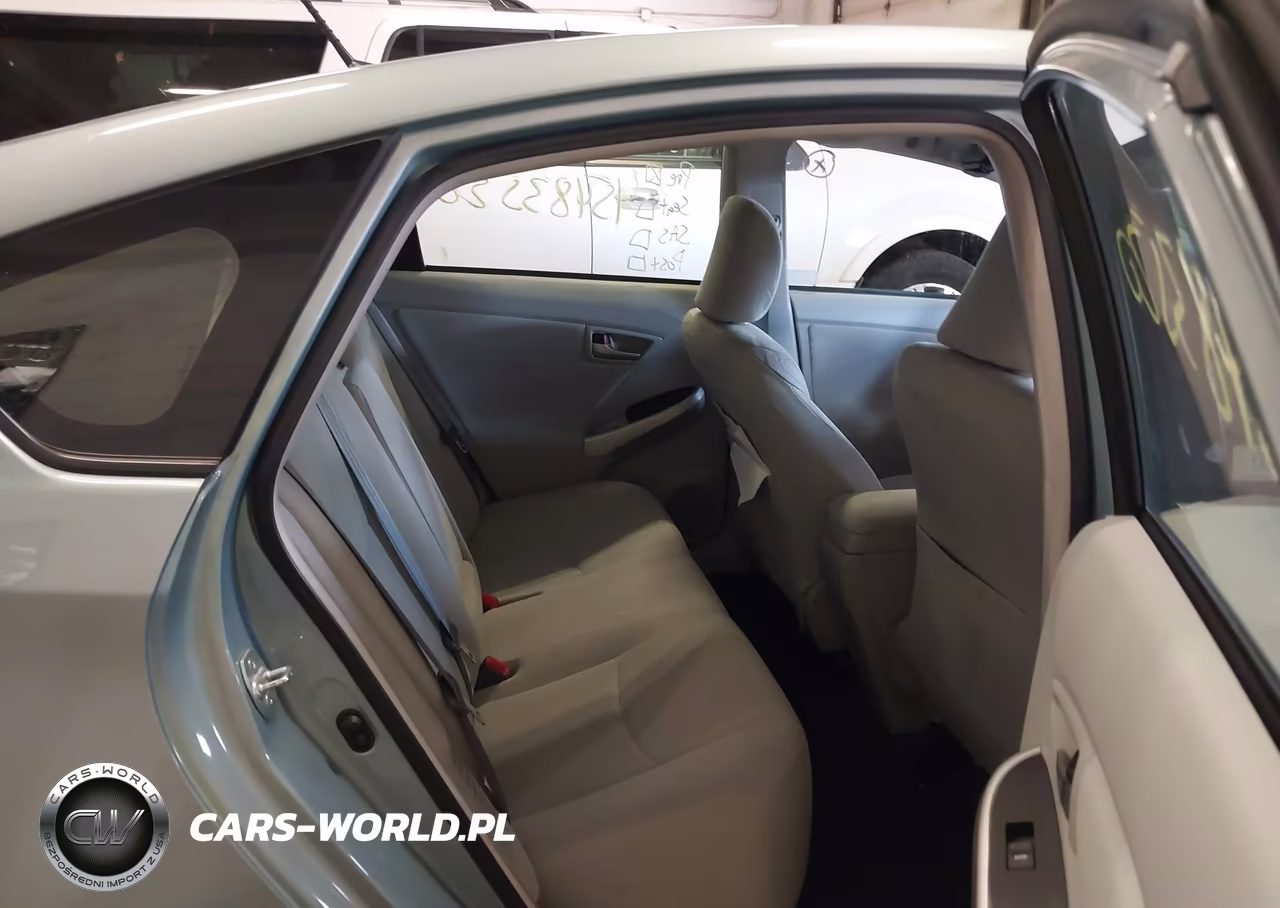 2015 Toyota Prius Three VIN:JTDKN3DU8F1880988 - 8