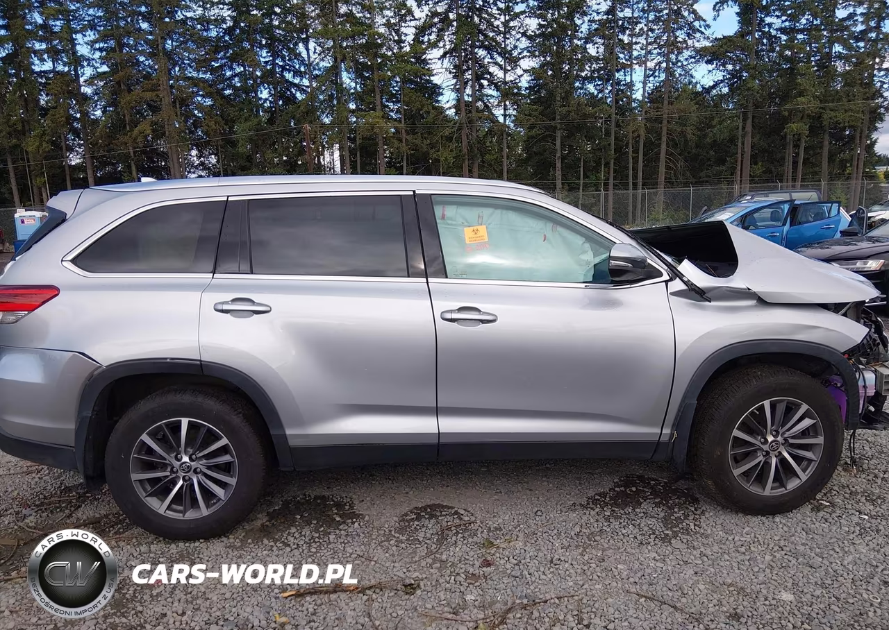 2019 Toyota Highlander Xle VIN:5TDJZRFH1KS982021 - 13