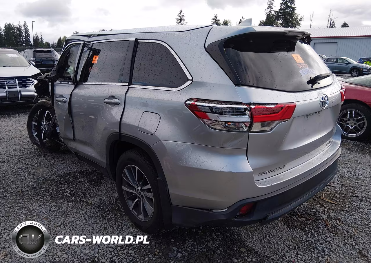 2019 Toyota Highlander Xle VIN:5TDJZRFH1KS982021 - 3