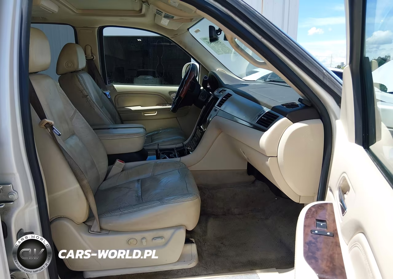 2008 Cadillac Escalade VIN:1GYFK63818R178199 - 5