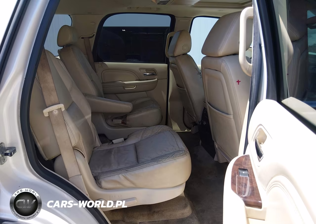 2008 Cadillac Escalade VIN:1GYFK63818R178199 - 8