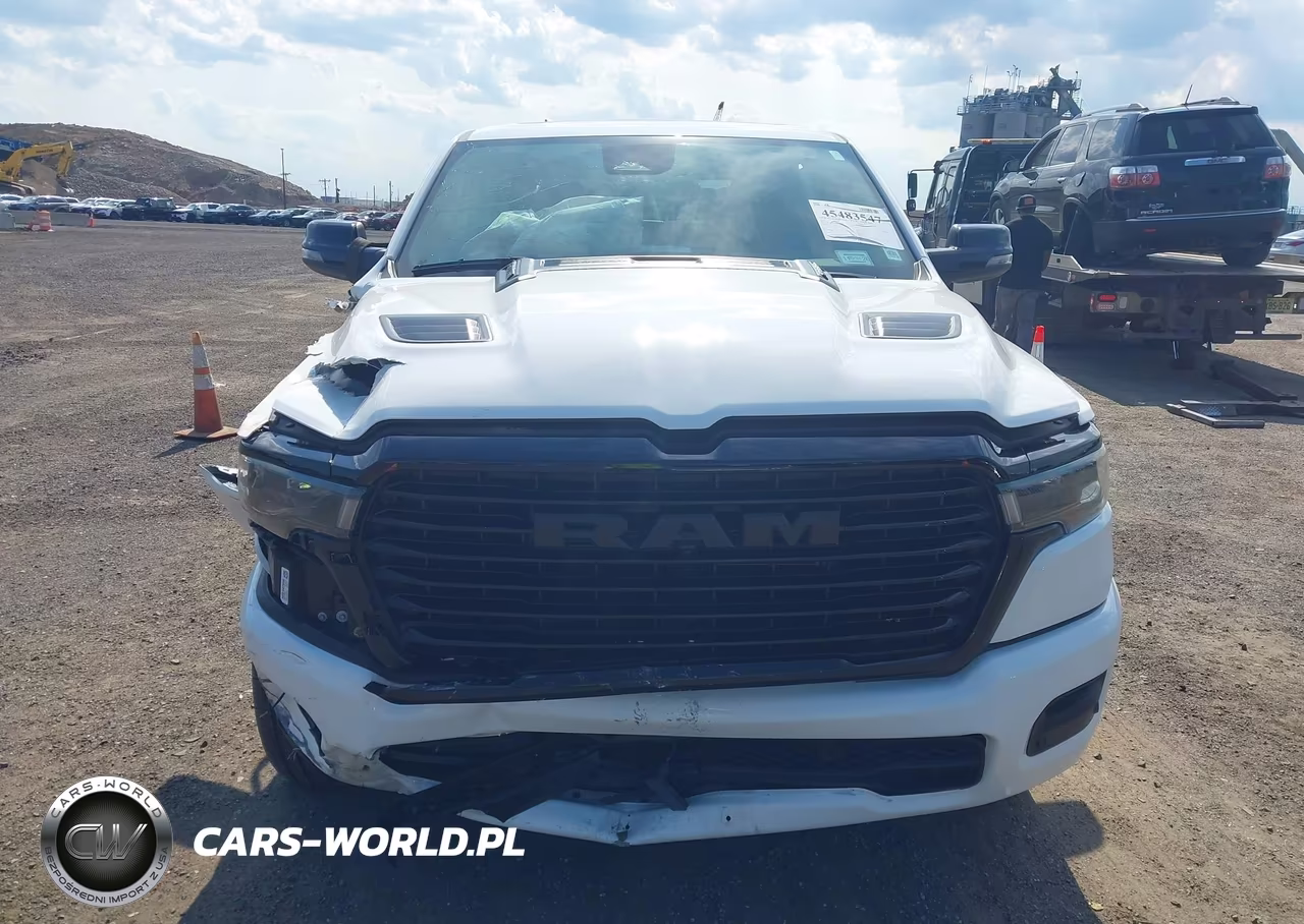 2025 Ram 1500 Laramie 4X4 5'7 Box VIN:1C6SRFJP0SN615299 - 12