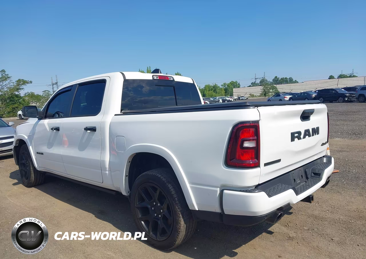 2025 Ram 1500 Laramie 4X4 5'7 Box VIN:1C6SRFJP0SN615299 - 14