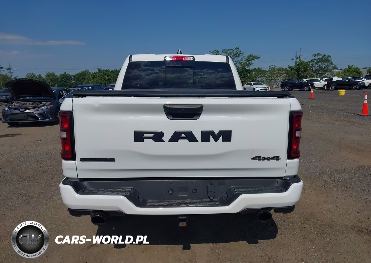 2025 Ram 1500 Laramie 4X4 5'7 Box VIN:1C6SRFJP0SN615299 - 16