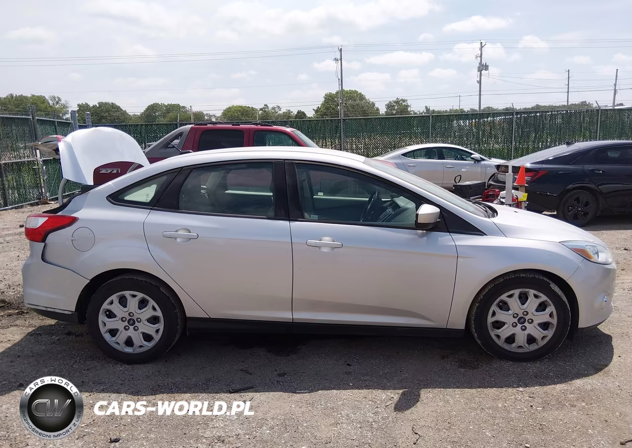 2012 Ford Focus Se VIN:1FAHP3F20CL372410 - 13