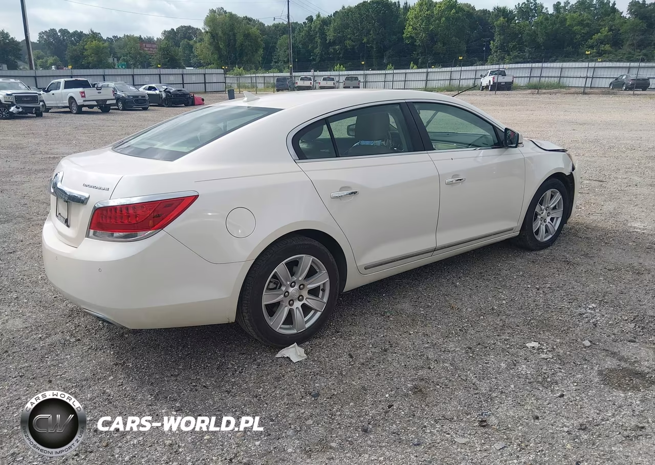2012 Buick Lacrosse Premium 2 Group VIN:1G4GF5E3XCF317231 - 4