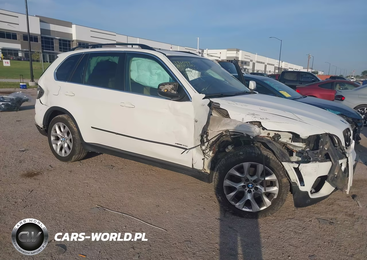 2013 BMW X5 xDrive35I VIN:5UXZV4C58D0B11183 - 6