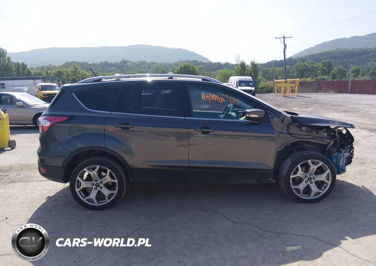 2018 Ford Escape Titanium VIN:1FMCU9J91JUB02805 - 14