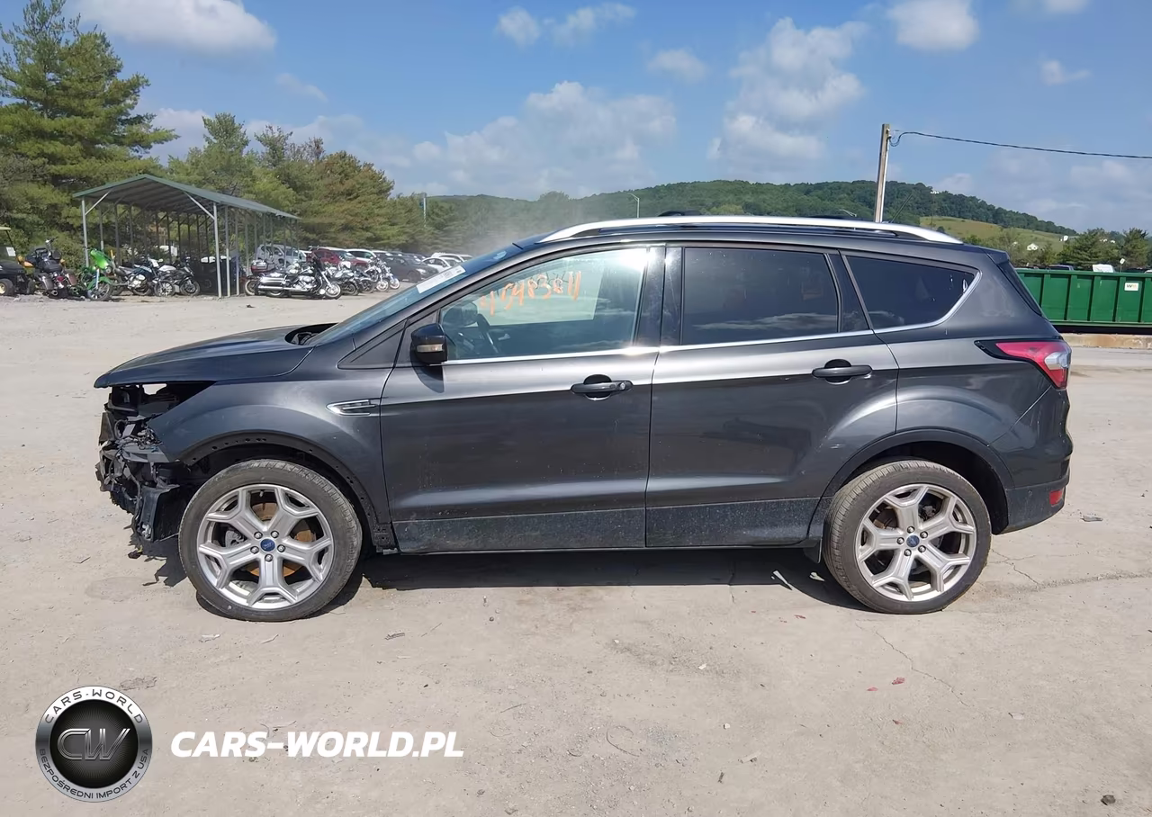 2018 Ford Escape Titanium VIN:1FMCU9J91JUB02805 - 15