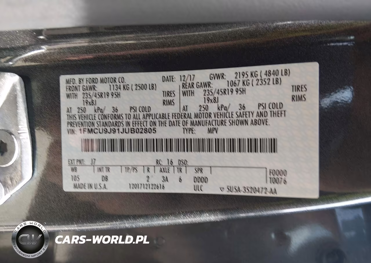 2018 Ford Escape Titanium VIN:1FMCU9J91JUB02805 - 9