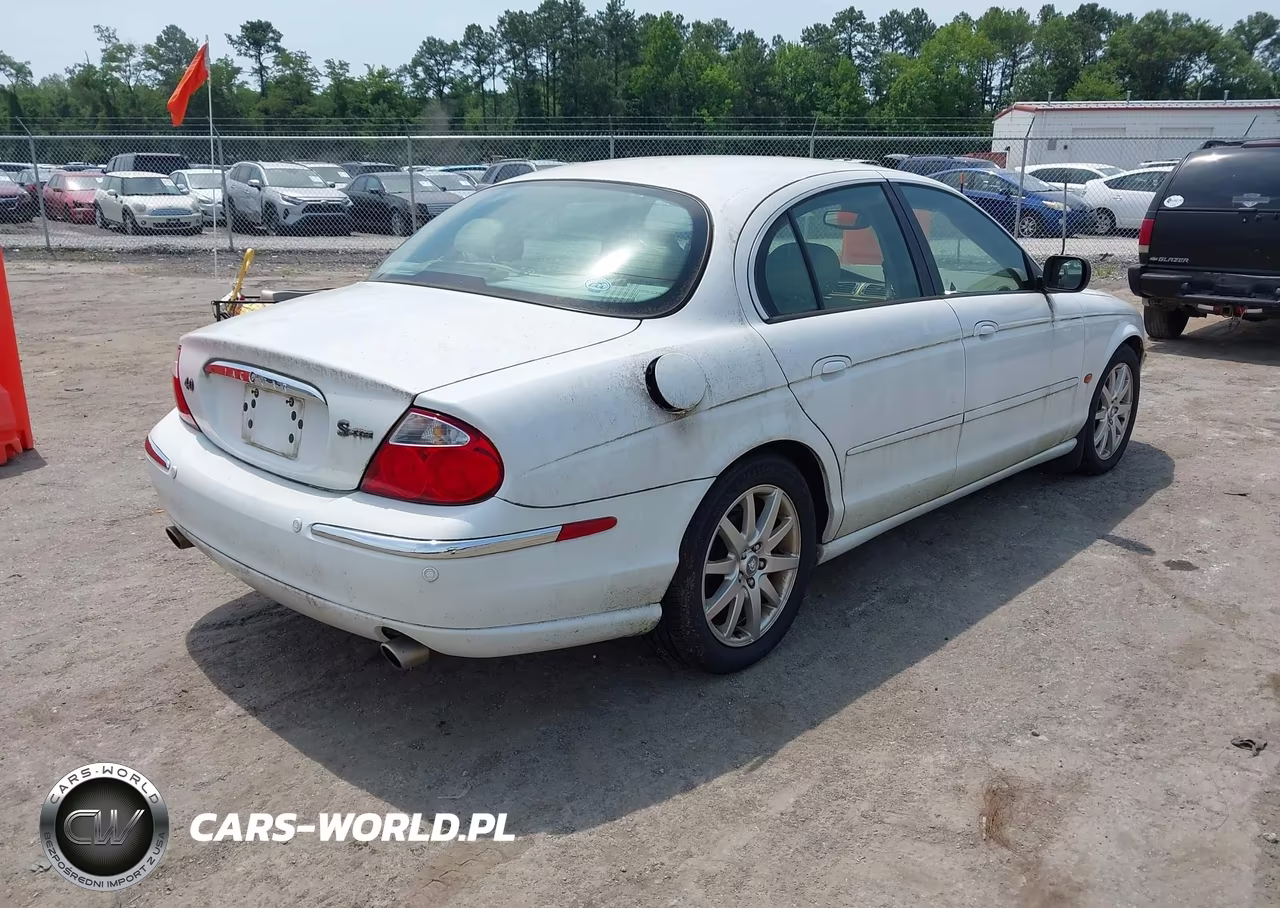 2000 Jaguar S-Type 4.0L V8 VIN:SAJDA01D2YGL55322 - 4