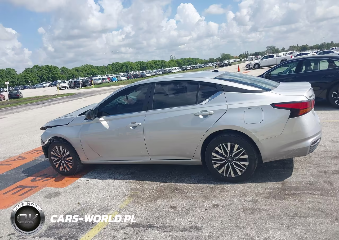 2026 Nissan Altima Sv Awd VIN:1N4BL4DW6TN318823 - 14