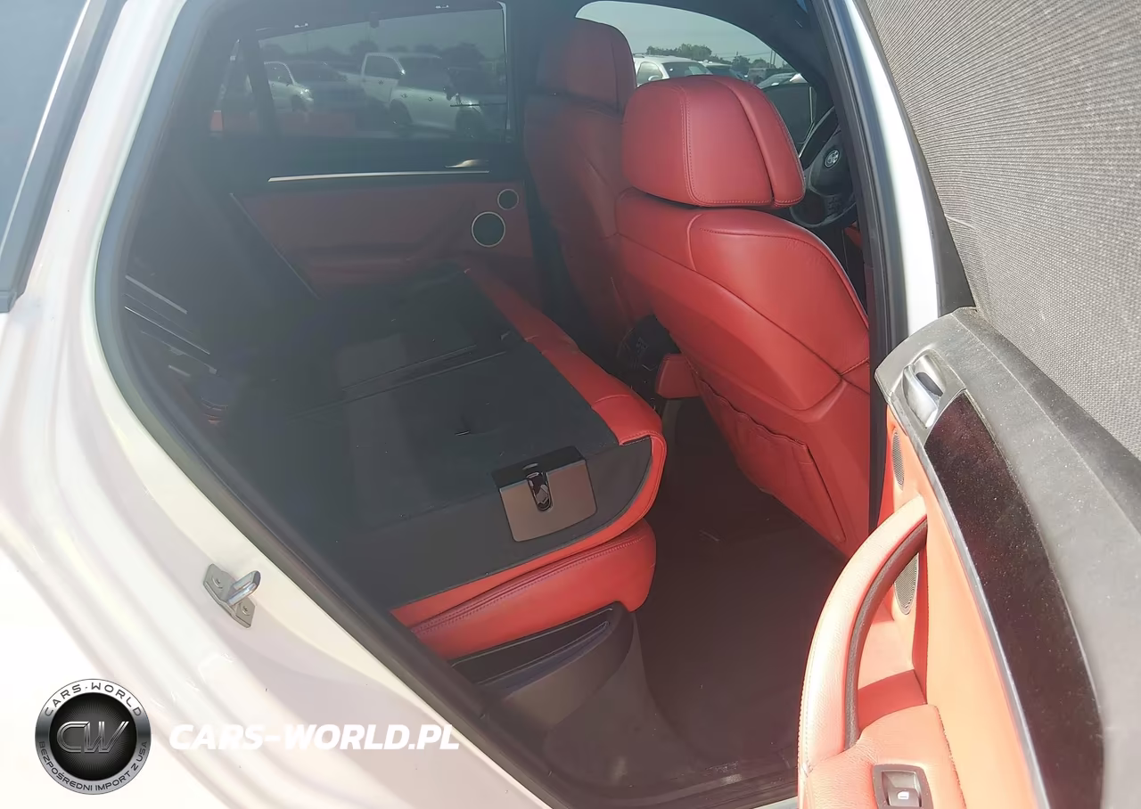 2014 BMW X6 M VIN:5YMGZ0C5XE0C40637 - 8