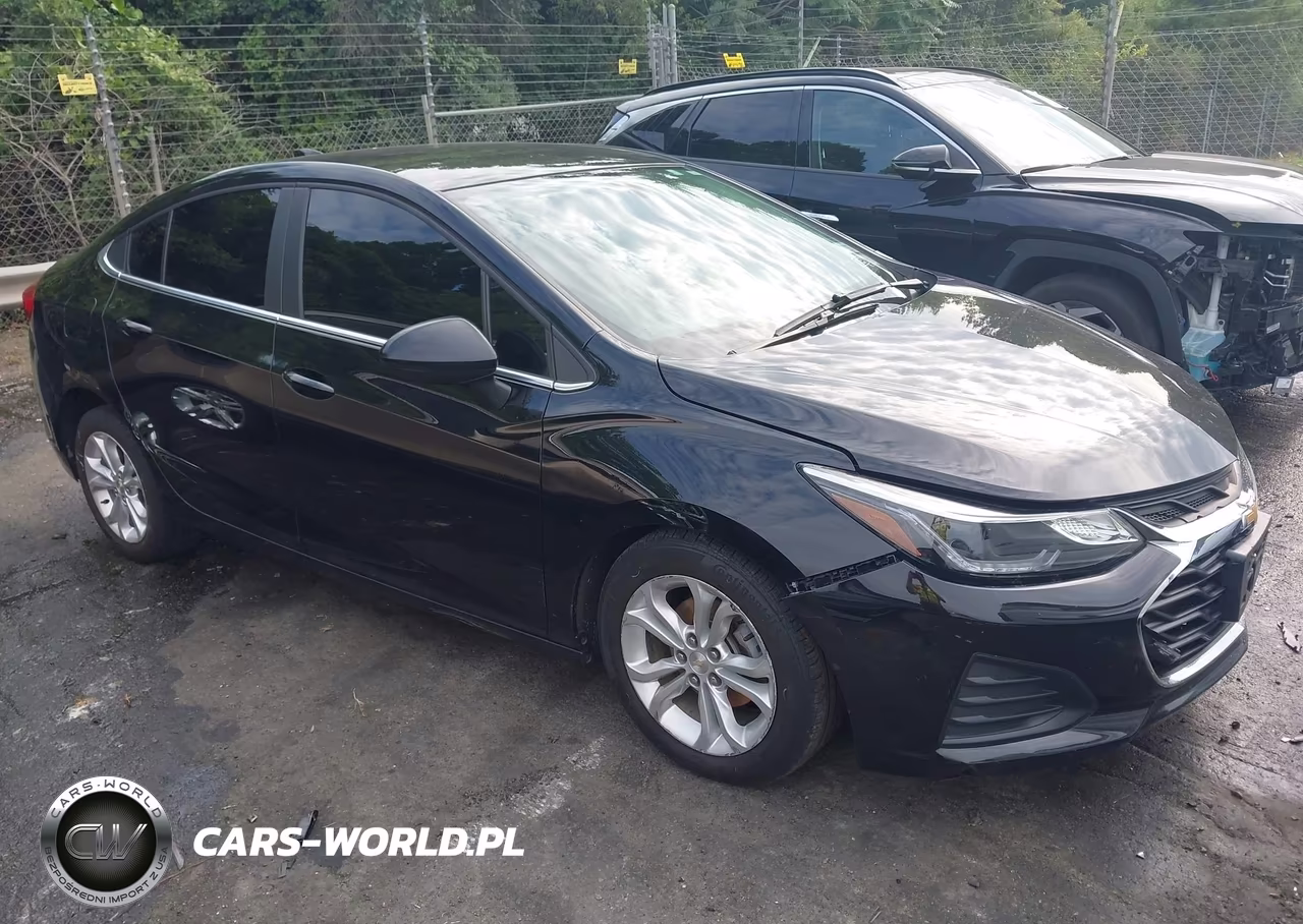 2019 Chevrolet Cruze Lt – zdjęcie 1 z 16