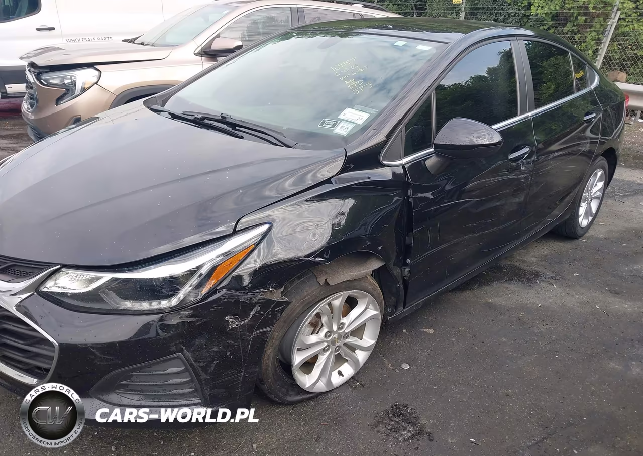 2019 Chevrolet Cruze Lt VIN:1G1BE5SM6K7146087 - 6