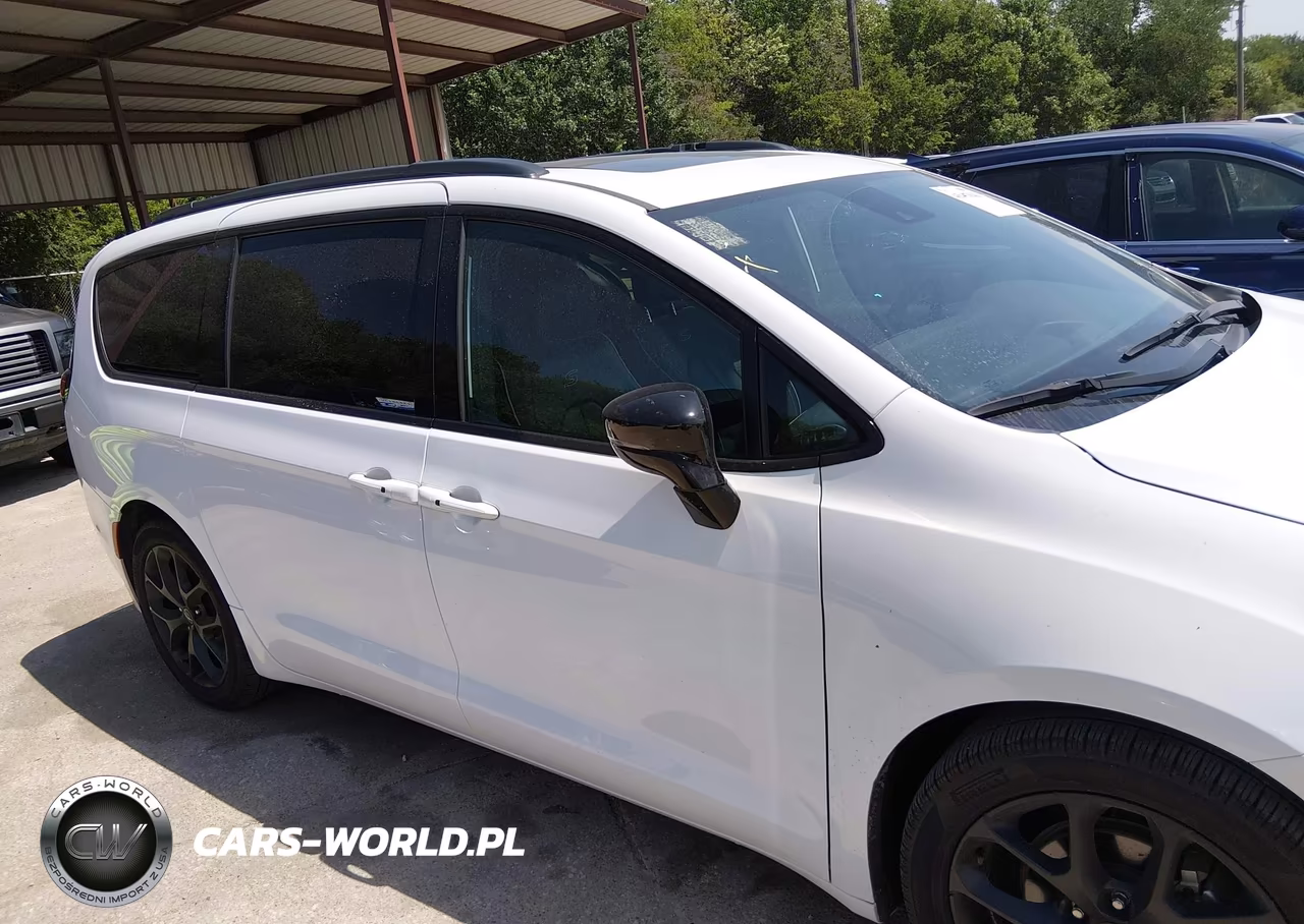2025 Chrysler Pacifica Limited VIN:2C4RC1GGXSR535191 - 13