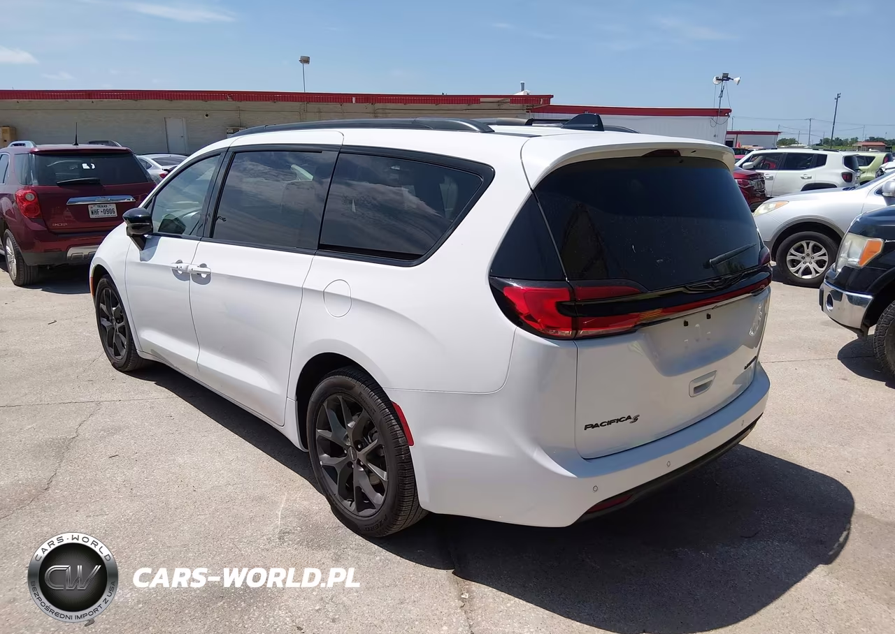 2025 Chrysler Pacifica Limited VIN:2C4RC1GGXSR535191 - 3