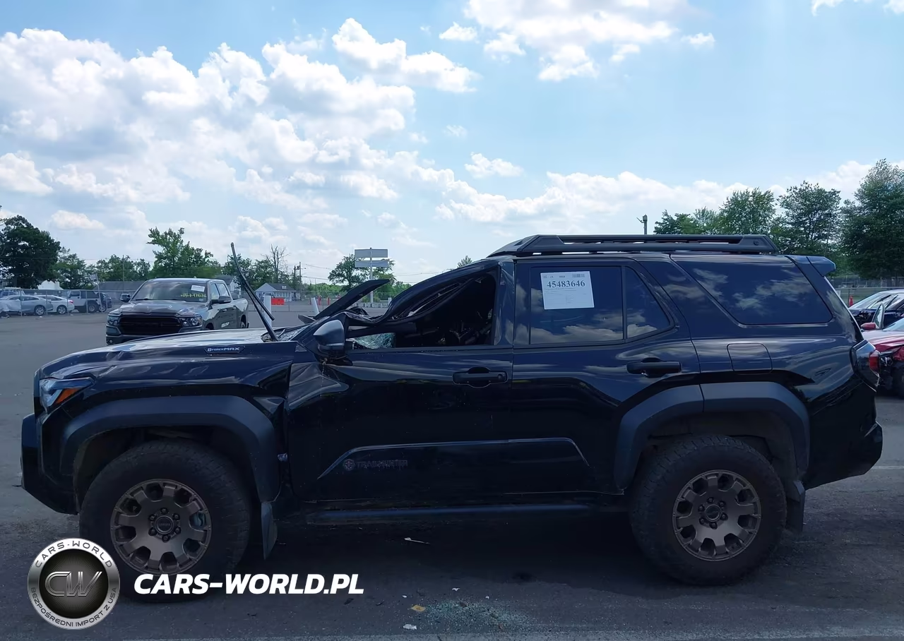 2025 Toyota 4Runner Hybrid Trailhunter VIN:JTEVB5BR5S5017015 - 14