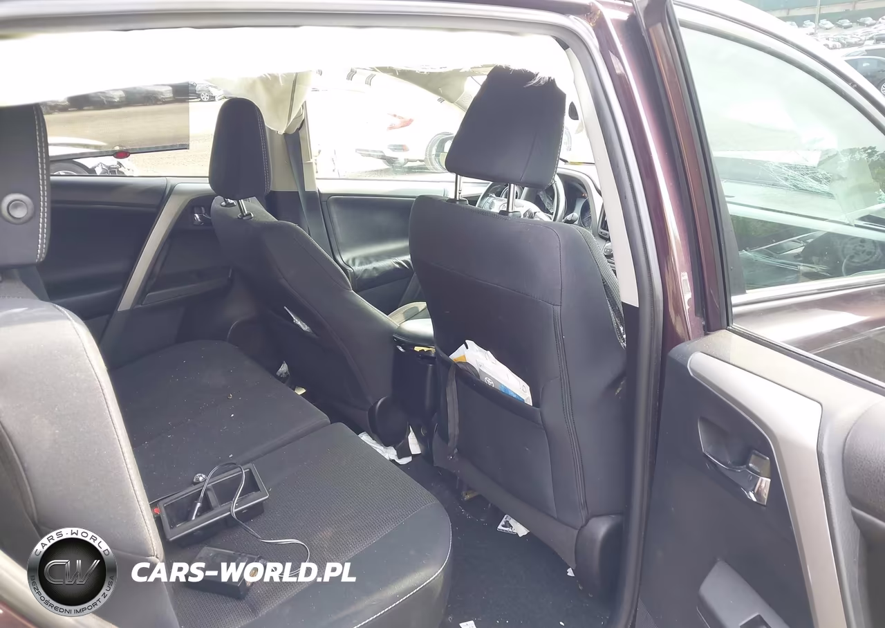 2017 Toyota Rav4 Xle VIN:2T3RFREVXHW654154 - 8