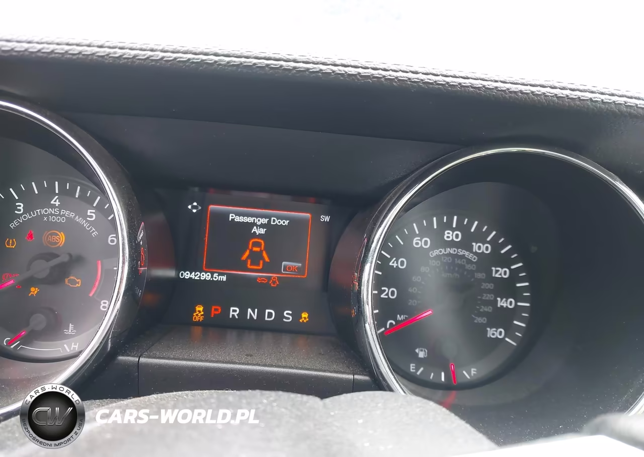 2017 Ford Mustang V6 VIN:1FA6P8AM4H5213978 - 7