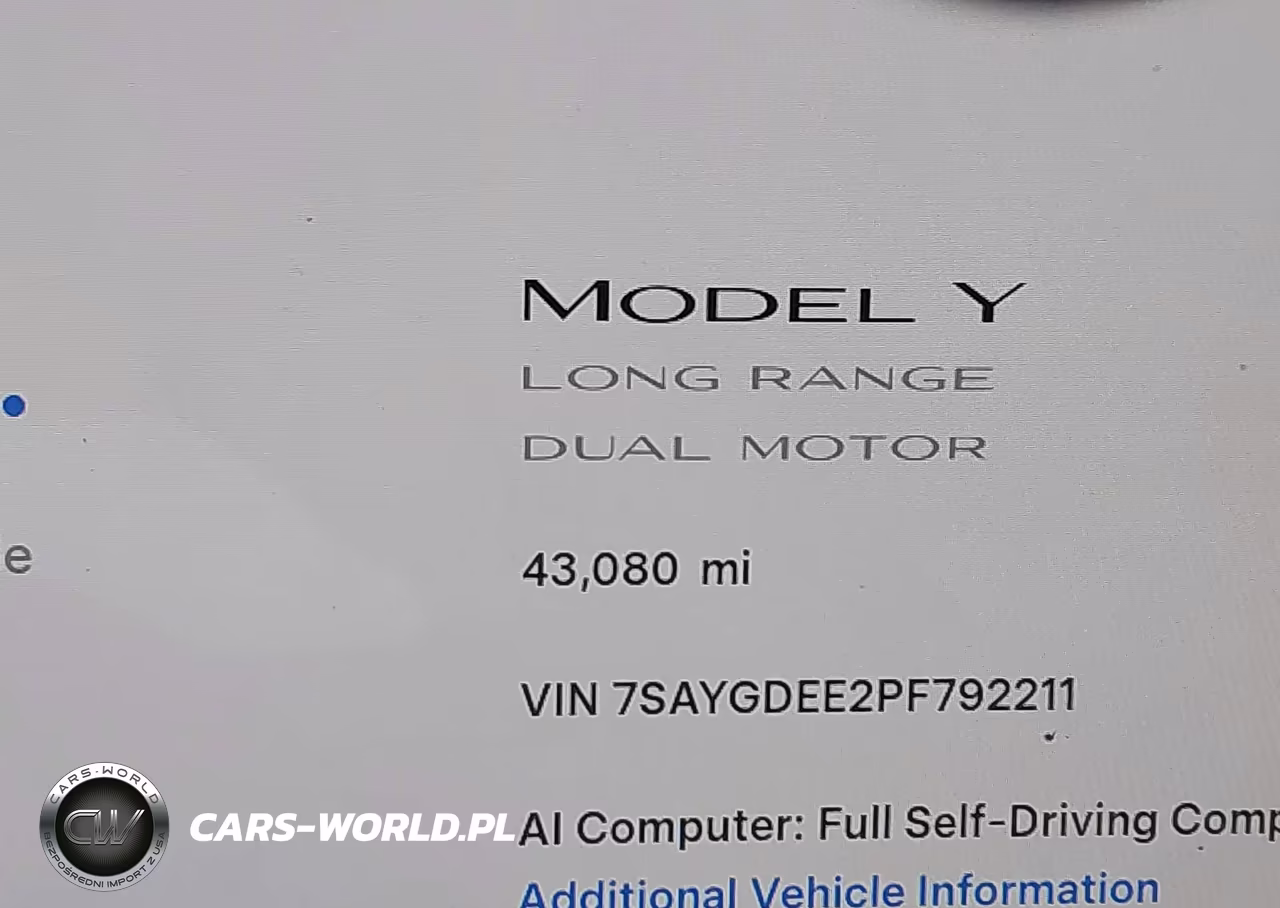 2023 Tesla Model Y VIN:7SAYGDEE2PF792211 - 15