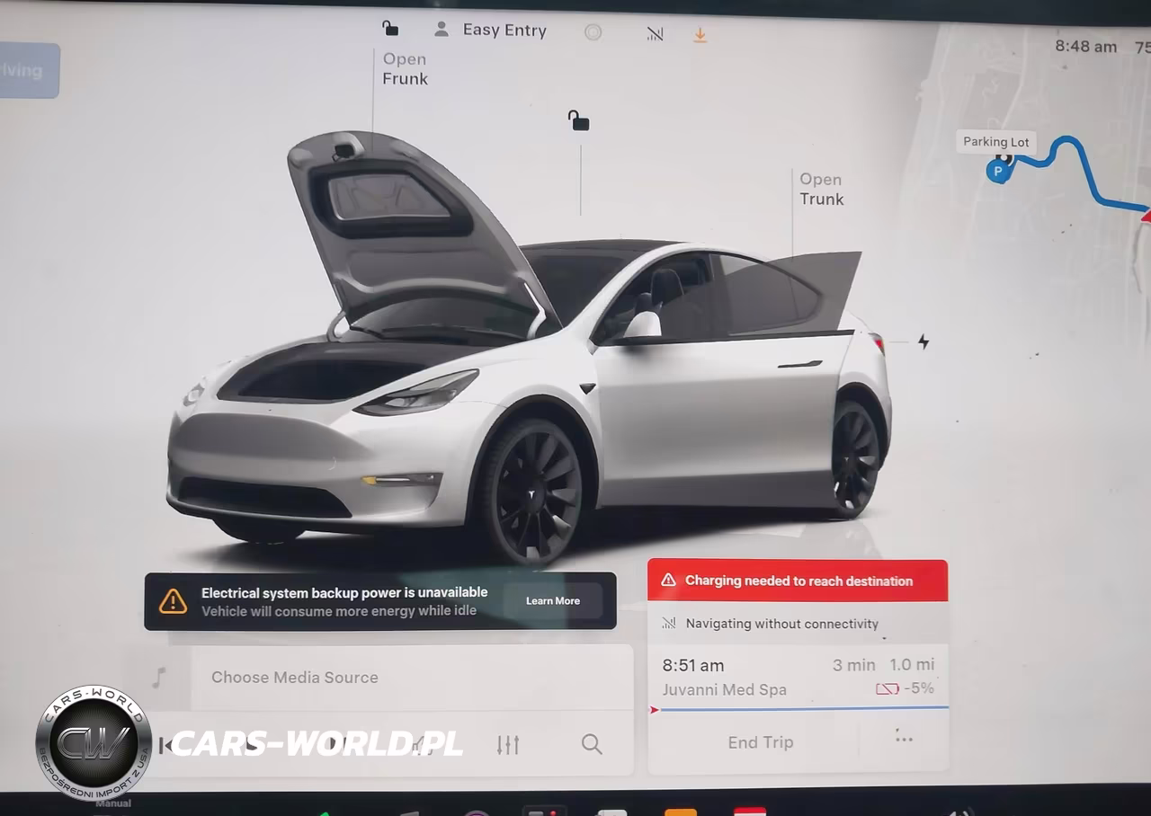 2023 Tesla Model Y VIN:7SAYGDEE2PF792211 - 18