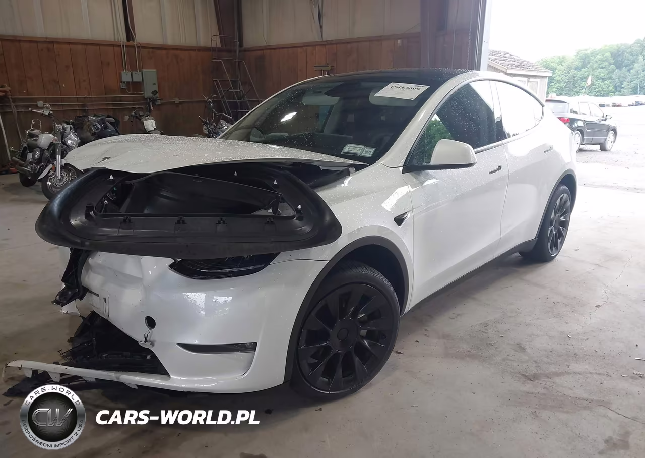 2023 Tesla Model Y VIN:7SAYGDEE2PF792211 - 2