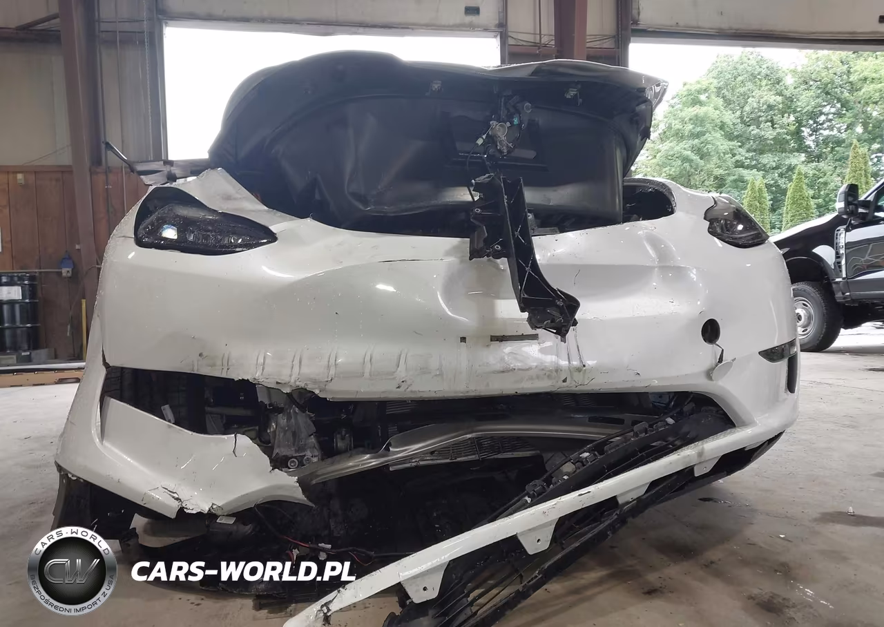 2023 Tesla Model Y VIN:7SAYGDEE2PF792211 - 6