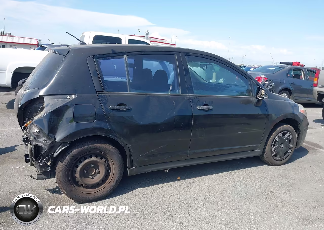 2010 Nissan Versa 1.8S VIN:3N1BC1CP1AL361078 - 14