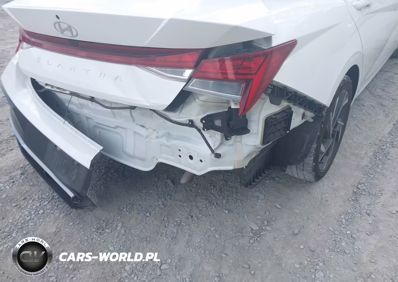 2025 Hyundai Elantra Sel Convenience VIN:KMHLS4DG7SU983692 - 12