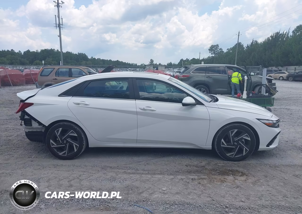2025 Hyundai Elantra Sel Convenience VIN:KMHLS4DG7SU983692 - 14
