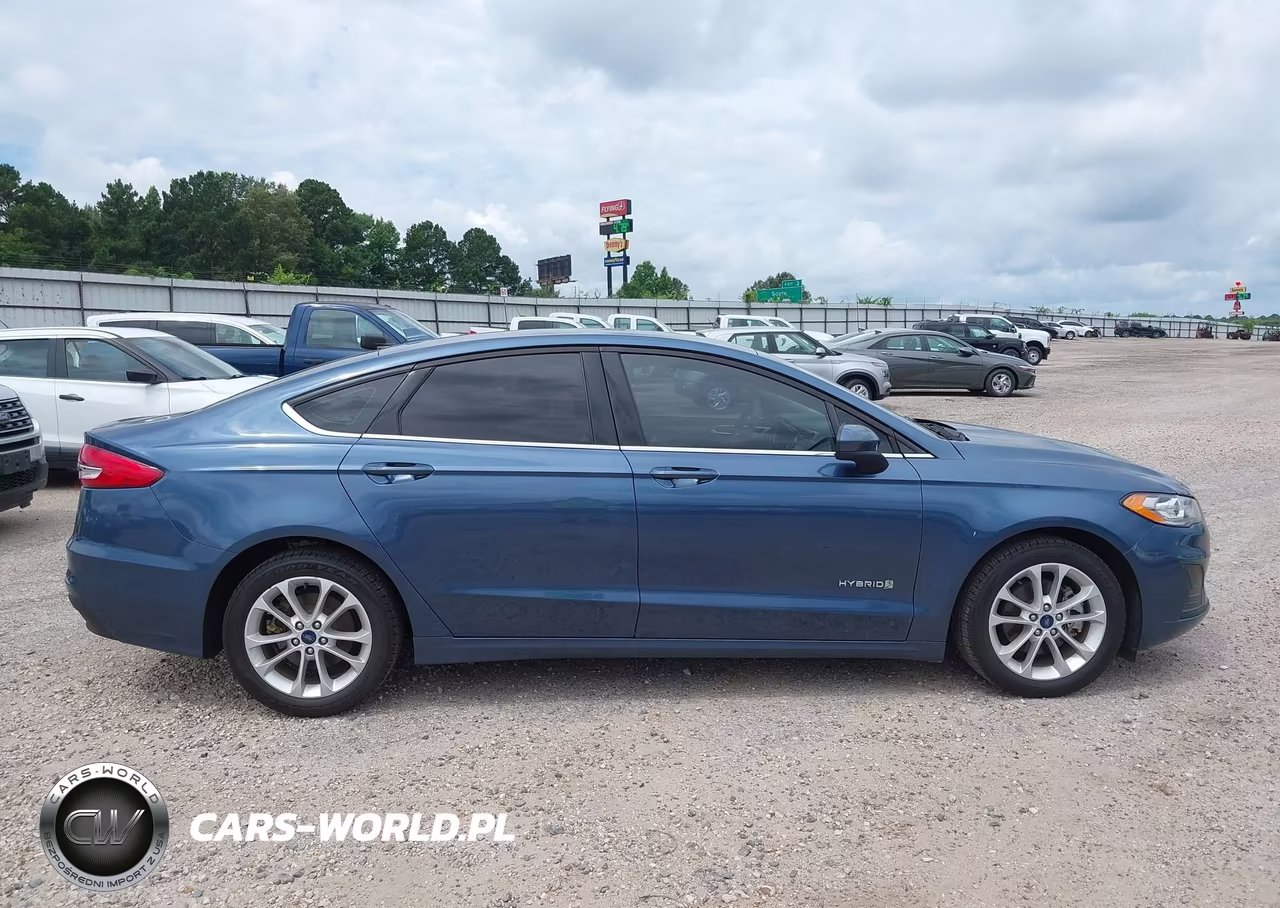 2019 Ford Fusion Hybrid Se VIN:3FA6P0LU2KR274071 - 15
