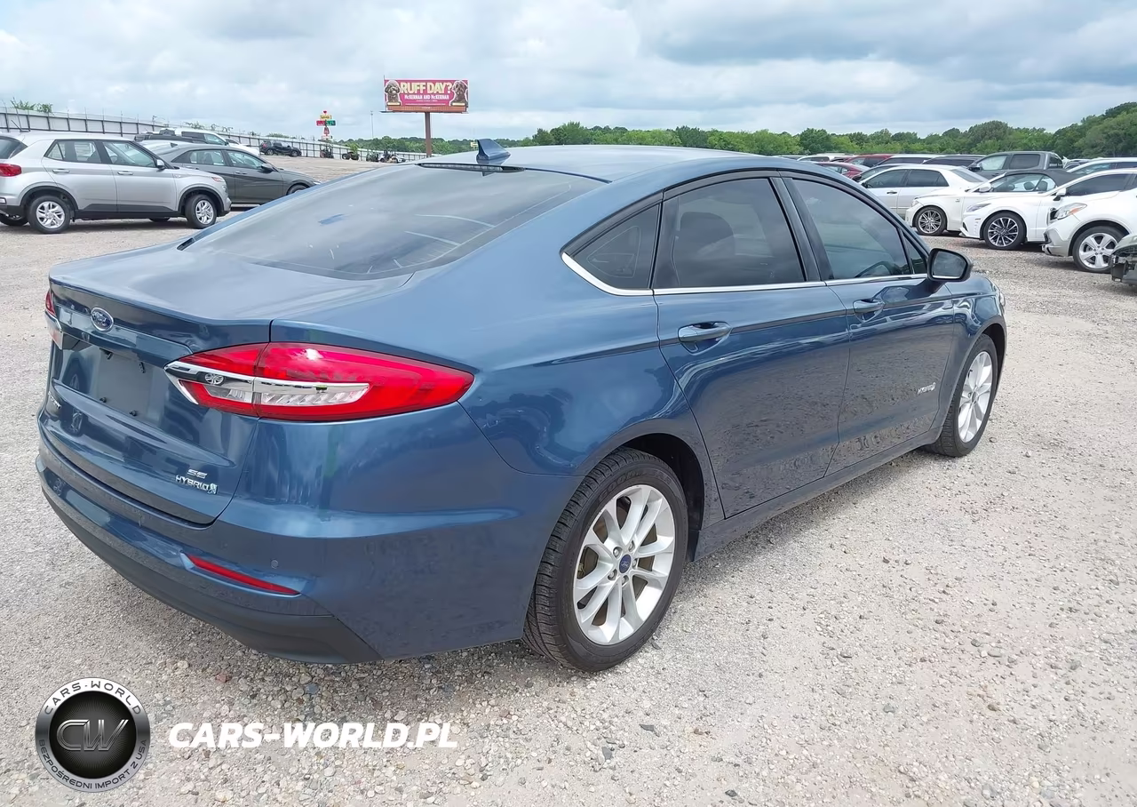 2019 Ford Fusion Hybrid Se VIN:3FA6P0LU2KR274071 - 4