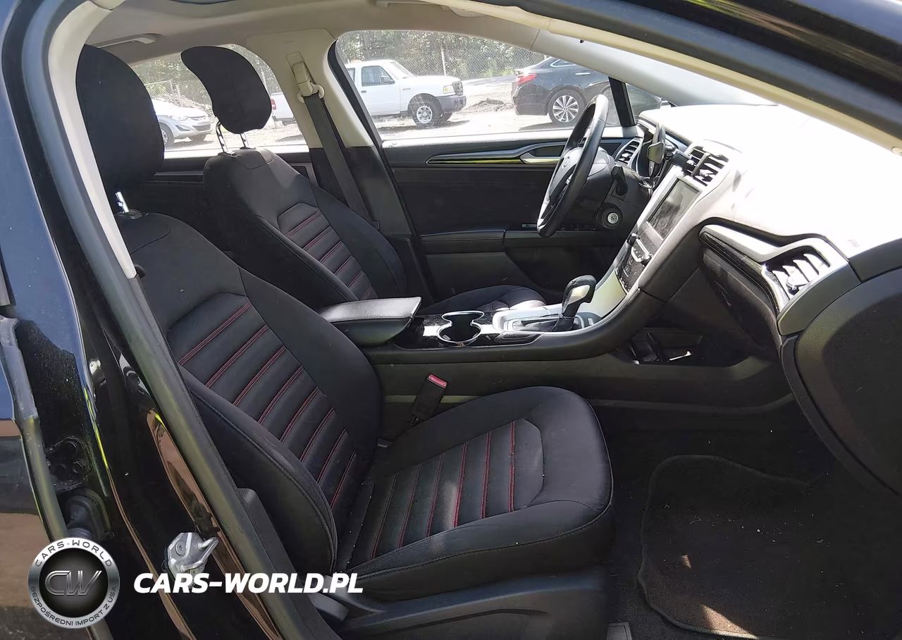 2014 Ford Fusion Se VIN:3FA6P0HD8ER252668 - 5