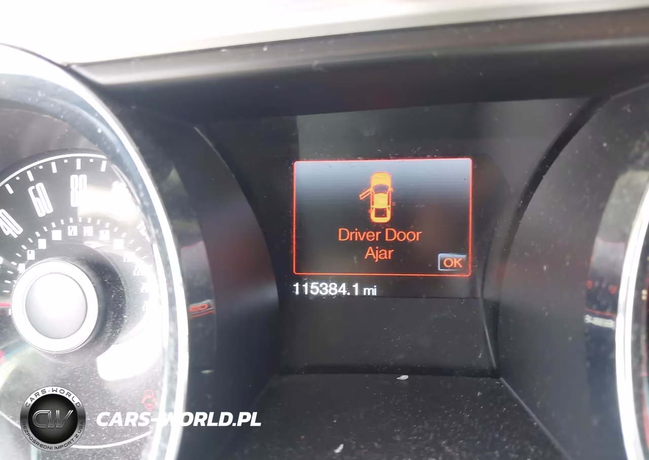 2014 Ford Mustang V6 Premium VIN:1ZVBP8AM1E5206214 - 7
