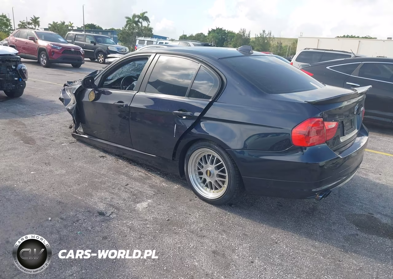 2010 BMW 328I VIN:WBAPH7G52ANM51417 - 3
