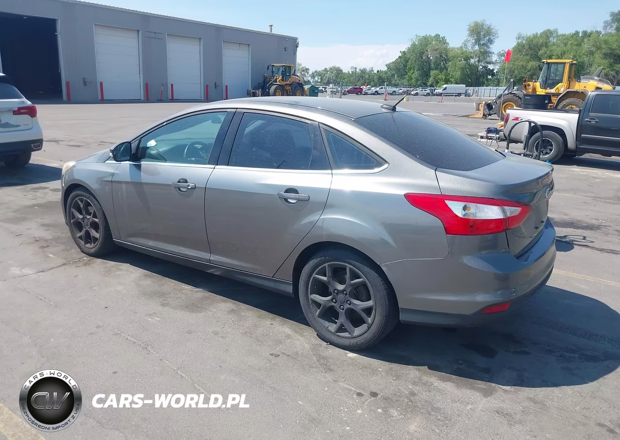 2012 Ford Focus Sel VIN:1FAHP3H22CL236244 - 3