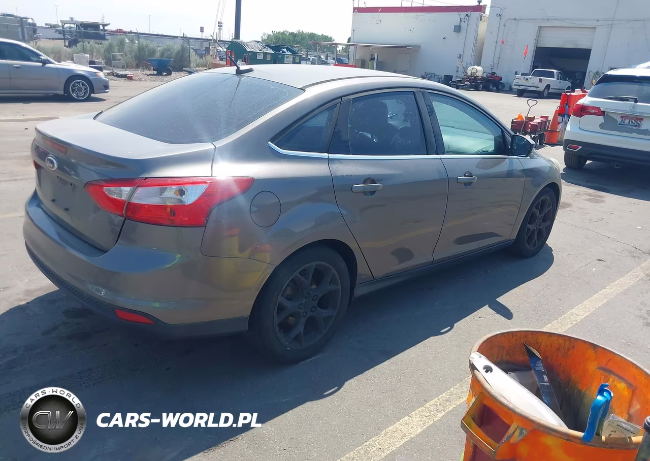 2012 Ford Focus Sel VIN:1FAHP3H22CL236244 - 4