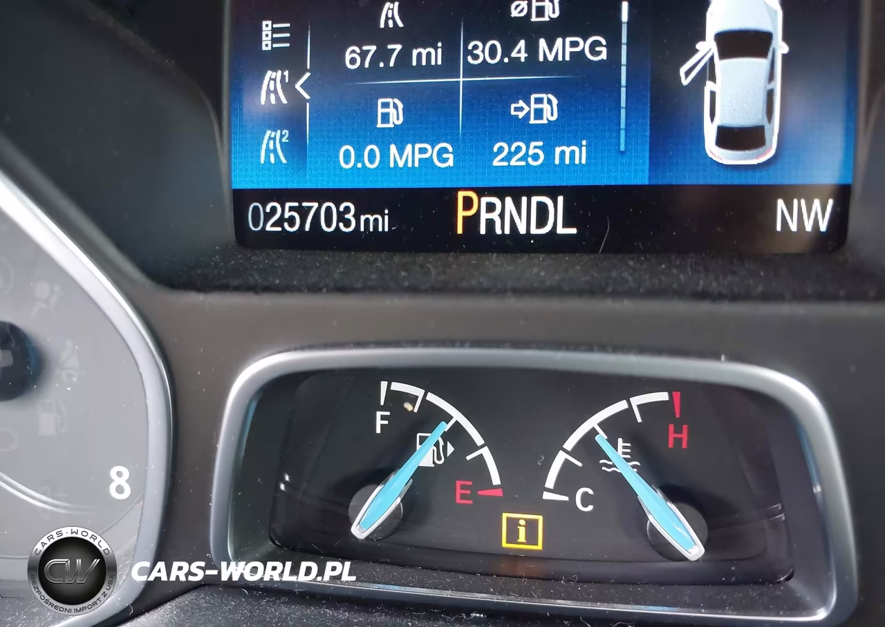 2018 Ford Focus Se VIN:1FADP3F24JL327854 - 14