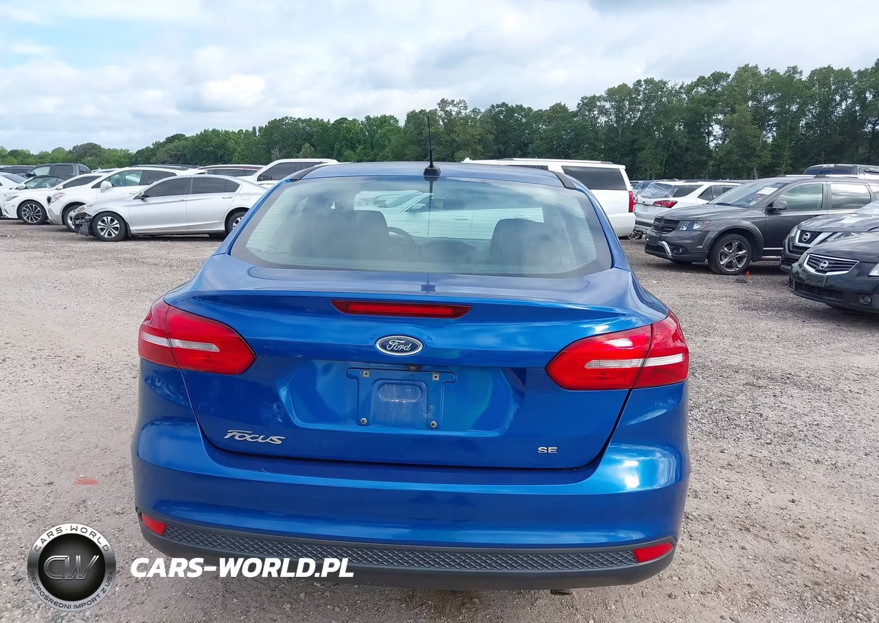 2018 Ford Focus Se VIN:1FADP3F24JL327854 - 15