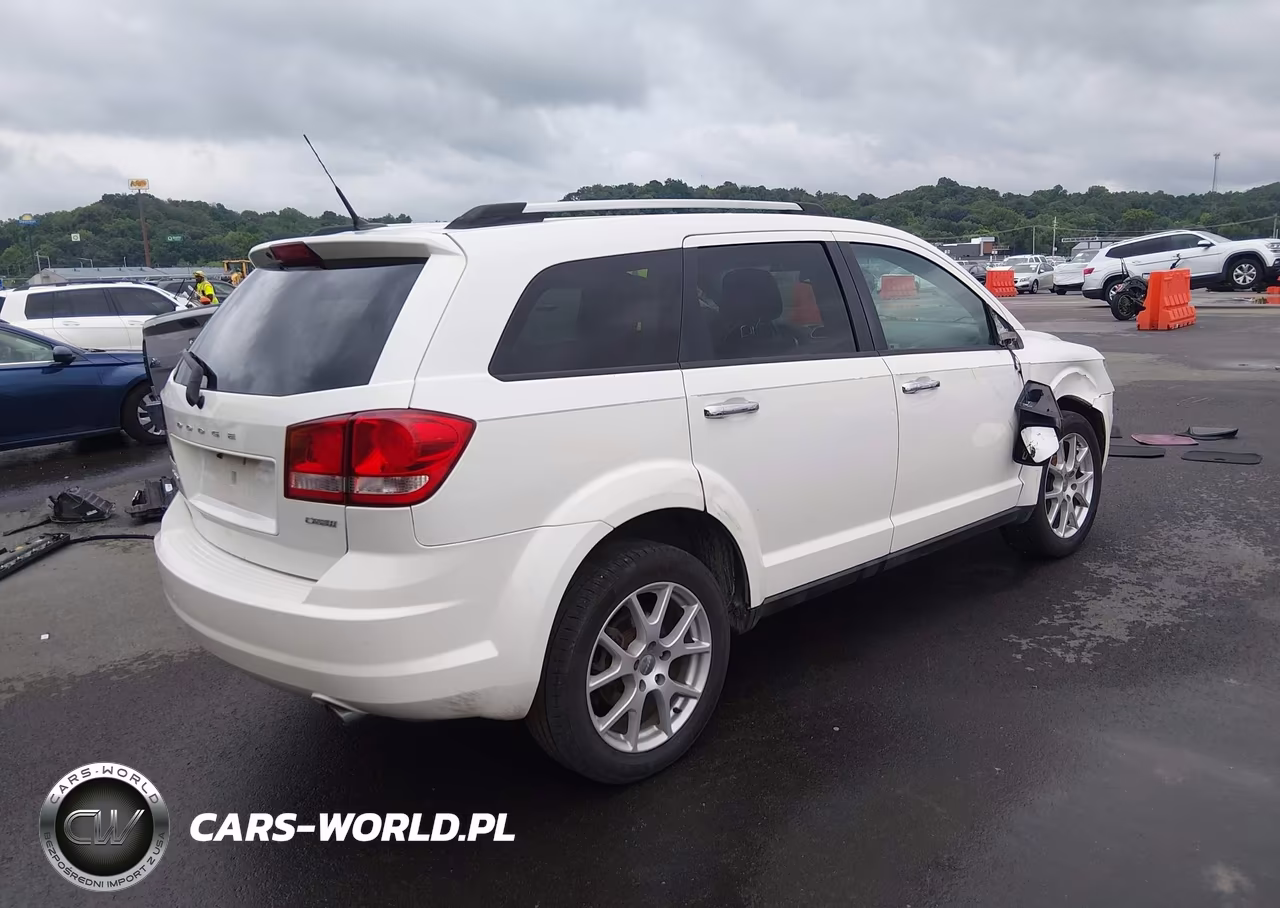 2011 Dodge Journey Crew VIN:3D4PG3FG5BT515570 - 4