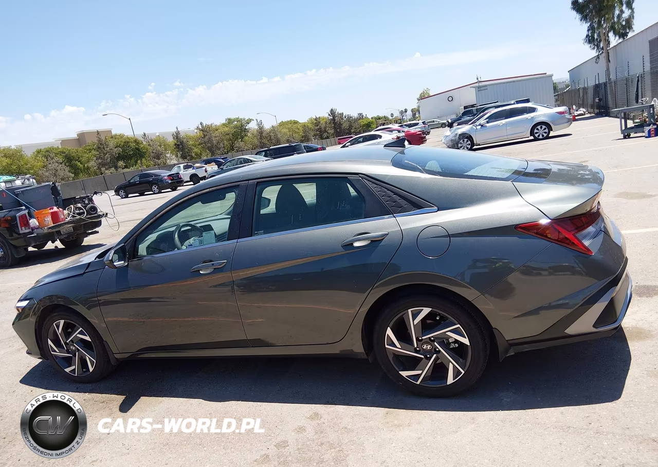 2025 Hyundai Elantra Sel Convenience VIN:KMHLS4DG2SU939907 - 14