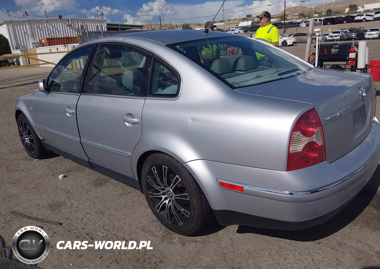 2002 Volkswagen Passat Glx VIN:WVWTH63BX2P246456 - 3
