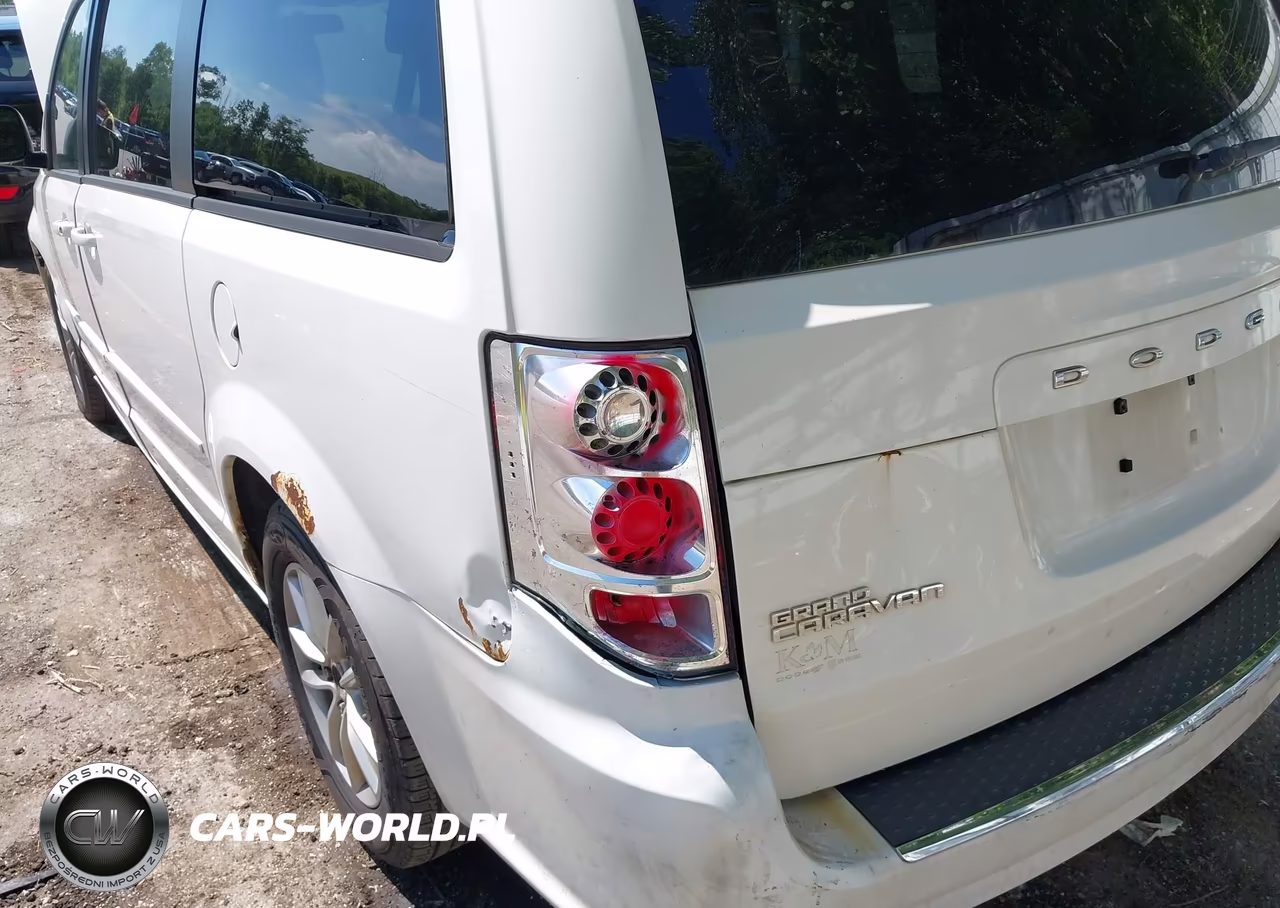 2013 Dodge Grand Caravan Sxt VIN:2C4RDGCG8DR749296 - 12