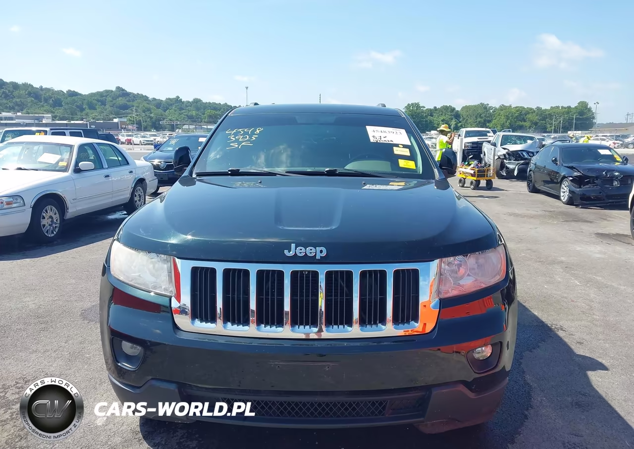 2013 Jeep Grand Cherokee Laredo VIN:1C4RJFAG4DC581039 - 12